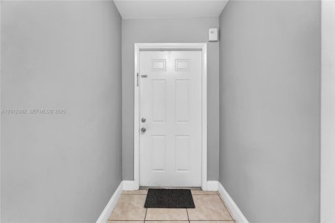 House in Tamarac, Florida 2 bedrooms, 102.19 sq.m. № 2083606 - photo 7