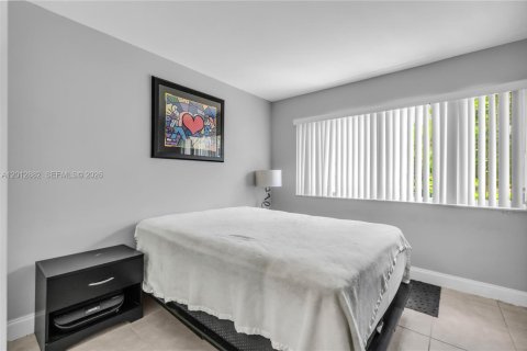 House in Tamarac, Florida 2 bedrooms, 102.19 sq.m. № 2083606 - photo 22