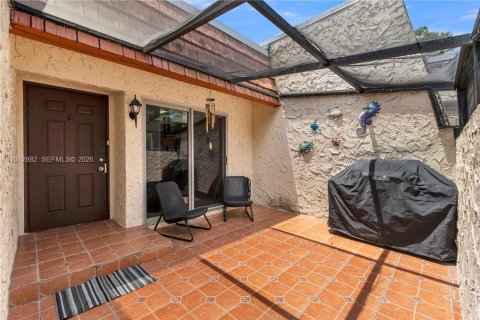 House in Tamarac, Florida 2 bedrooms, 102.19 sq.m. № 2083606 - photo 3