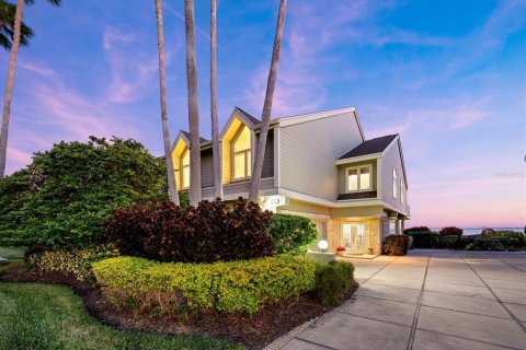 Adosado en venta en Bradenton, Florida, 3 dormitorios, 236.06 m2 № 1735274 - foto 1