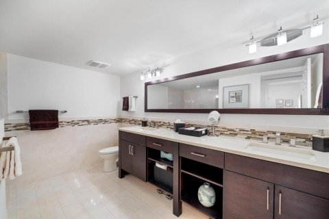Adosado en venta en Bradenton, Florida, 3 dormitorios, 236.06 m2 № 1735274 - foto 20