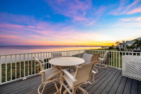 Adosado en venta en Bradenton, Florida, 3 dormitorios, 236.06 m2 № 1735274 - foto 2