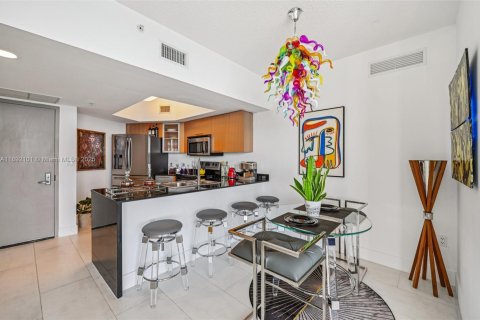 Copropriété à vendre à Miami, Floride: 2 chambres, 97.36 m2 № 2015058 - photo 5