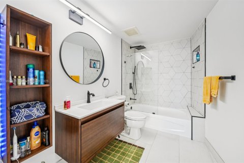 Copropriété à vendre à Miami, Floride: 2 chambres, 97.36 m2 № 2015058 - photo 20