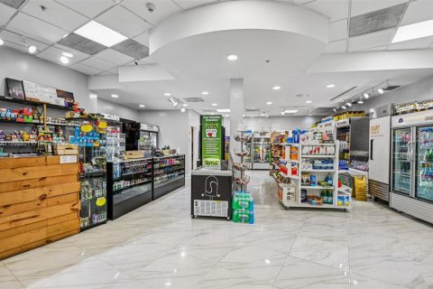 Copropriété à vendre à Miami, Floride: 2 chambres, 97.36 m2 № 2015058 - photo 27