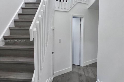 Casa en alquiler en Hialeah, Florida, 3 dormitorios, 176.14 m2 № 2010571 - foto 9