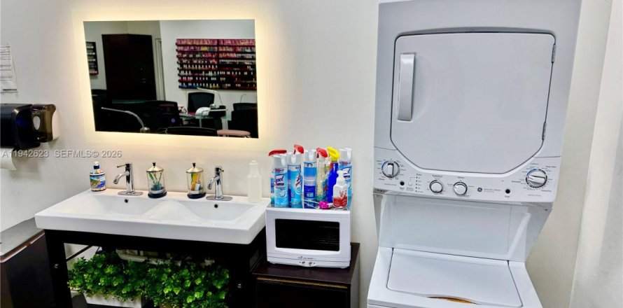 Immobilier commercial à Florida City, Floride № 2000087