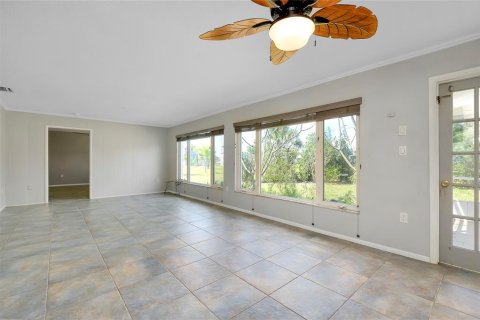 House in Port Charlotte, Florida 2 bedrooms, 140.28 sq.m. № 1802871 - photo 18