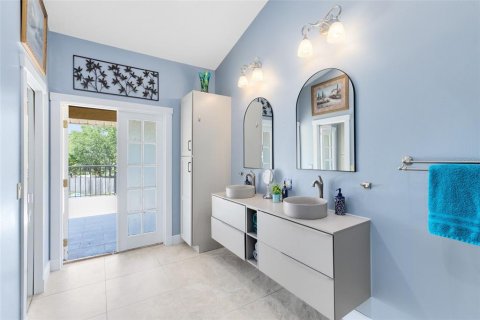 House in Orlando, Florida 4 bedrooms, 289.02 sq.m. № 1755465 - photo 28