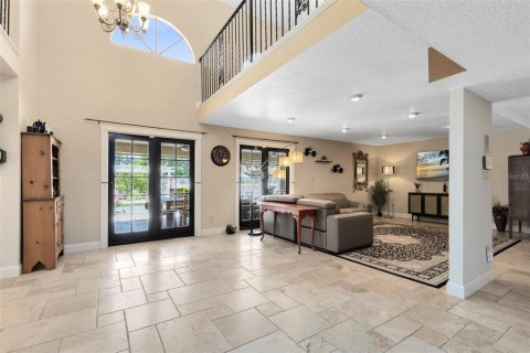 House in Orlando, Florida 4 bedrooms, 289.02 sq.m. № 1755465 - photo 8
