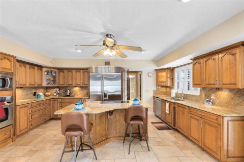 House in Orlando, Florida 4 bedrooms, 289.02 sq.m. № 1755465 - photo 9