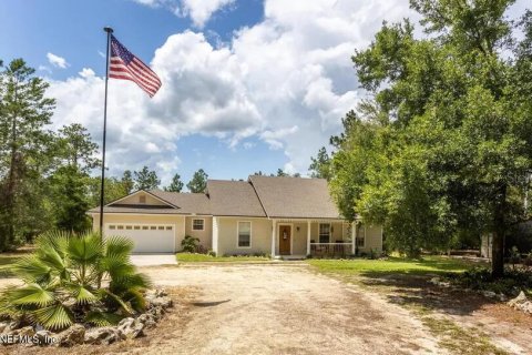 House in Hawthorne, Florida 3 bedrooms, 200.11 sq.m. № 2319151