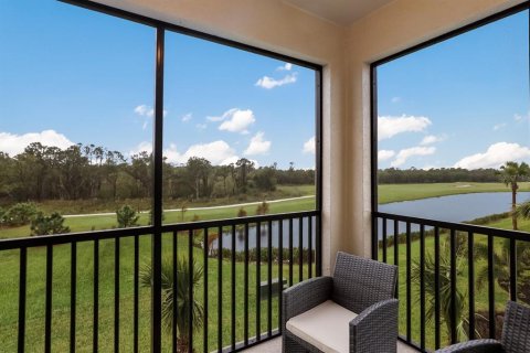 Copropriété à louer à Lakewood Ranch, Floride: 3 chambres, 139.35 m2 № 1522521 - photo 13