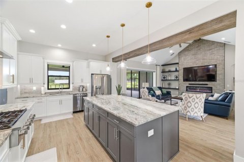 Casa en venta en Dade City, Florida, 5 dormitorios, 312.06 m2 № 2110725 - foto 14
