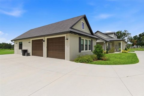 Casa en venta en Dade City, Florida, 5 dormitorios, 312.06 m2 № 2110725 - foto 5
