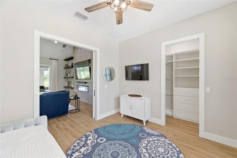 Casa en venta en Dade City, Florida, 5 dormitorios, 312.06 m2 № 2110725 - foto 25