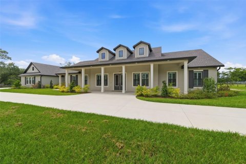 Casa en venta en Dade City, Florida, 5 dormitorios, 312.06 m2 № 2110725 - foto 2