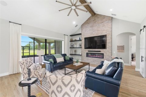 Casa en venta en Dade City, Florida, 5 dormitorios, 312.06 m2 № 2110725 - foto 18