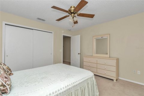 House in The Villages, Florida 2 bedrooms, 114.36 sq.m. № 1744555 - photo 20