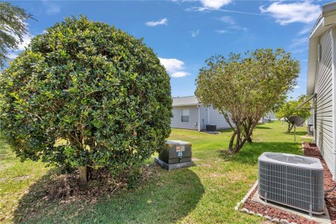 House in The Villages, Florida 2 bedrooms, 114.36 sq.m. № 1744555 - photo 30
