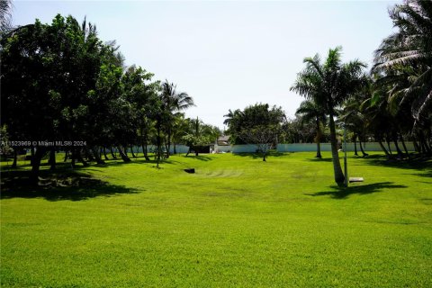 Terreno en venta en Southwest Ranches, Florida № 1710518 - foto 2