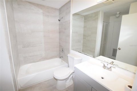 Adosado en alquiler en Leesburg, Florida, 3 dormitorios, 122.82 m2 № 2207655 - foto 19