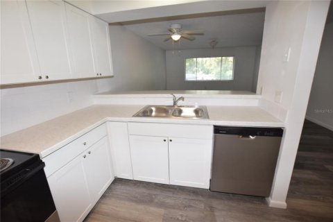 Adosado en alquiler en Leesburg, Florida, 3 dormitorios, 122.82 m2 № 2207655 - foto 9