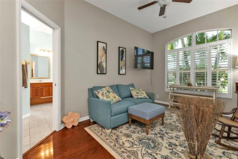 House in North Port, Florida 4 bedrooms, 239.41 sq.m. № 1560358 - photo 13