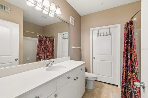 Condo in Tampa, Florida, 2 bedrooms  № 2149995 - photo 8