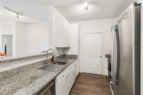 Condo in Tampa, Florida, 2 bedrooms  № 2149995 - photo 15