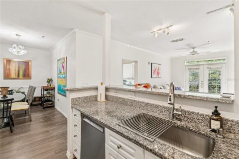Condo in Tampa, Florida, 2 bedrooms  № 2149995 - photo 14