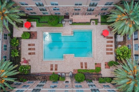 Condo in Tampa, Florida, 2 bedrooms  № 2149995 - photo 24