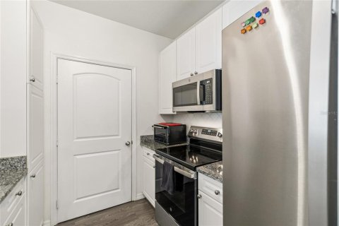 Condo in Tampa, Florida, 2 bedrooms  № 2149995 - photo 16