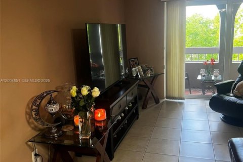 Купить кондоминиум в Майами, Флорида 1 спальня, 66.15м2, № 2090630 - фото 24
