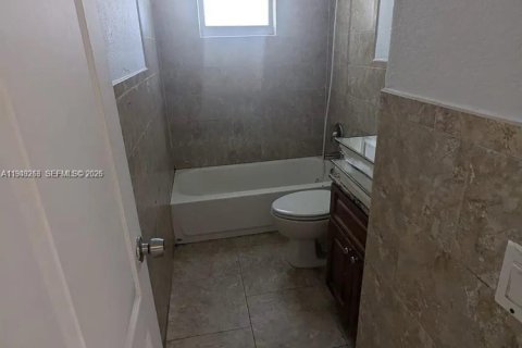 Снять в аренду квартиру в Холливуд, Флорида 2 спальни, 101.45м2, № 2005119 - фото 10