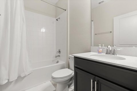 Купить виллу или дом в Киссимми, Флорида 10 комнат, 192.96м2, № 1655608 - фото 17