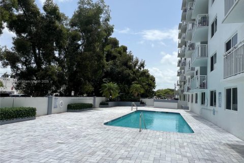 Copropriété à louer à Miami, Floride: 1 chambre, 70.61 m2 № 1807056 - photo 14