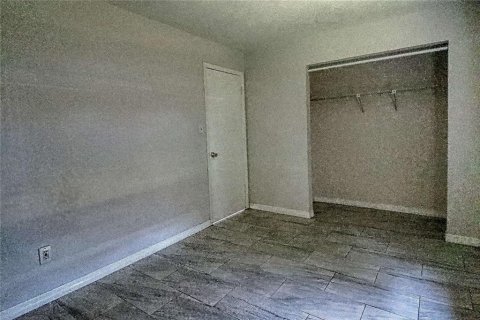 Immobilier commercial à vendre à Tampa, Floride: 4 chambres, 130.81 m2 № 2310820 - photo 23