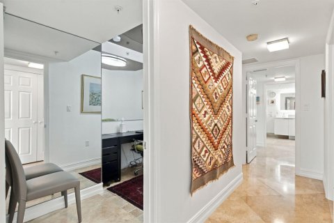 Condo in Fort Lauderdale, Florida, 2 bedrooms № 2417922 - photo 23