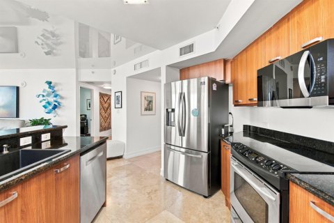 Condo in Fort Lauderdale, Florida, 2 bedrooms № 2417922 - photo 13