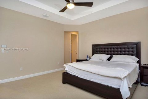 Casa en alquiler en Cooper City, Florida, 4 dormitorios, 252.69 m2 № 2044451 - foto 12