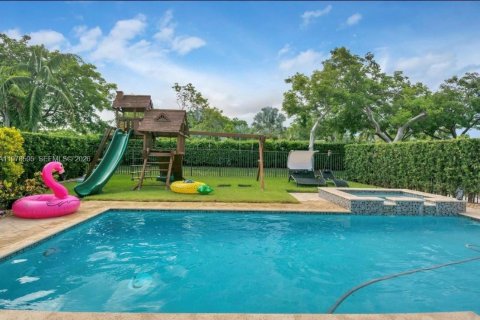 Casa en alquiler en Cooper City, Florida, 4 dormitorios, 252.69 m2 № 2044451 - foto 5