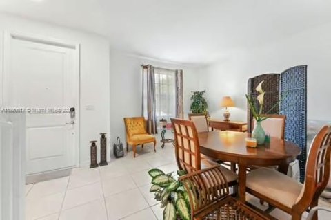 Купить таунхаус в Хомстед, Флорида 2 спальни, 132.11м2, № 1957844 - фото 4