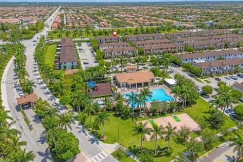 Купить таунхаус в Хомстед, Флорида 2 спальни, 132.11м2, № 1957844 - фото 23