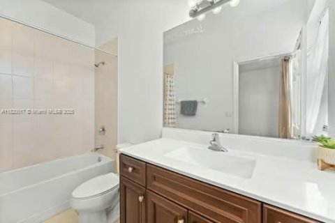 Купить таунхаус в Хомстед, Флорида 2 спальни, 132.11м2, № 1957844 - фото 15