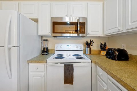 Townhouse in Kissimmee, Florida 4 bedrooms, 152.82 sq.m. № 1616230 - photo 11