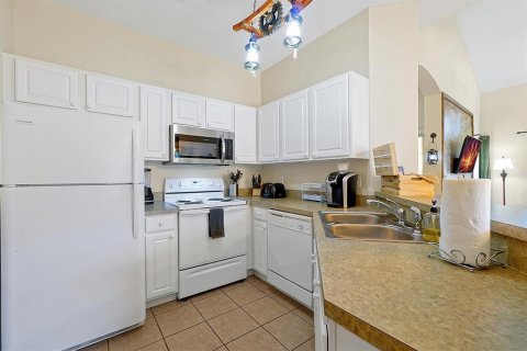 Townhouse in Kissimmee, Florida 4 bedrooms, 152.82 sq.m. № 1616230 - photo 9