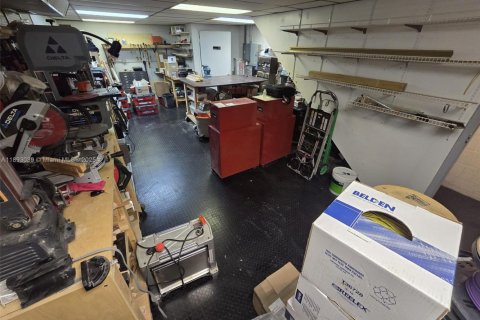 Commercial property in Pompano Beach, Florida № 1946716 - photo 3