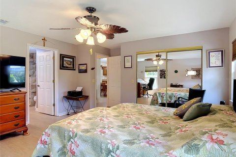 House in Orange City, Florida 2 bedrooms, 141.58 sq.m. № 2421890 - photo 15