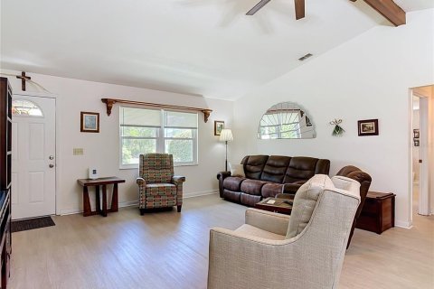 House in Orange City, Florida 2 bedrooms, 141.58 sq.m. № 2421890 - photo 4